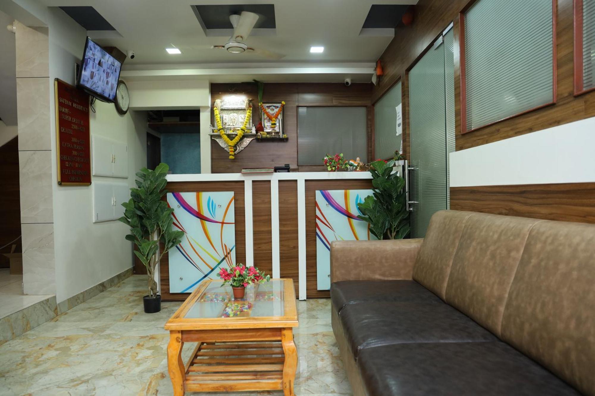 Hotel Satyam Residency Navi Mumbai Exterior foto